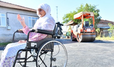 Yeşilyurt Belediyesi 90 Yaşındaki Teyzenin İsteğini Geri Çevirmedi!