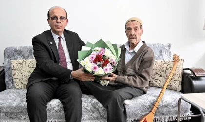 Başkan Geçit Halk Ozanı Abuzer Aşkınses’i Umutmadı