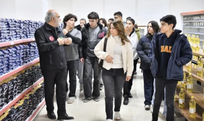 Gençlere Yardımlaşma ve Tarih Bilinci Aşılanıyor