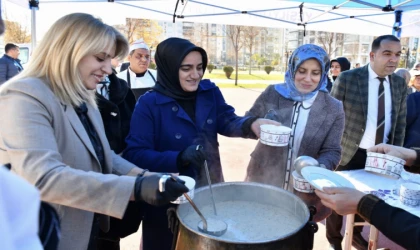 Yeşilyurt Belediyesi Malatya Tarhanası İkram Etti