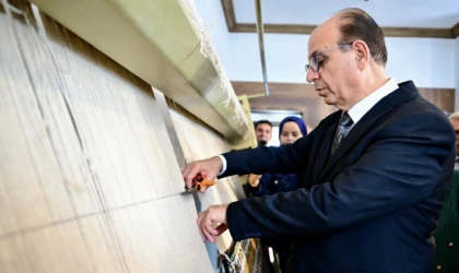 Başkan Geçit, Halı Dokuma Kursunda Kesim Törenine Katıldı
