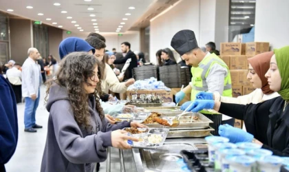 Yeşilyurt Belediyesi Öğrencilerle Gönül Sofrası Kurdu!