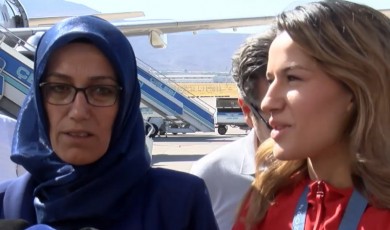 Boksör Hatice Akbaş'ın Annesi İlkay Akbaş Adeta Çıldırdı!