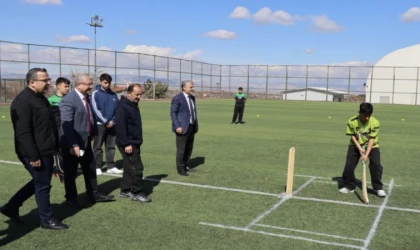 Okul Sporları Yıldızlar Kriket Grup Müsabakaları Malatya’da başladı. 