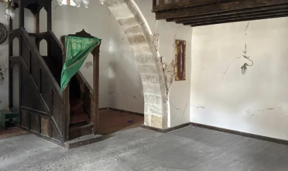 Malatya’da Tarihi Cami Kaderine Terk Edildi