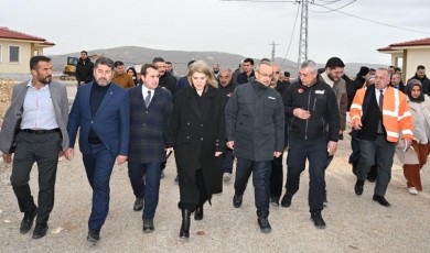 Milletvekili Ölmeztoprak, Vali Yavuz İle Akçadağ'da İnceleme Yaptı
