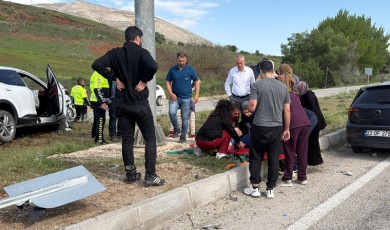 Malatya-Adıyaman Yolunda Trafik Kazası: 3 Yaralı