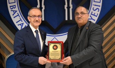 Malatya Valisi Seddar Yavuz'a "Asrın Valisi" Ödülü!