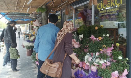 Malatya’da Anneler Gününde Çiçekçiler Yoğun!