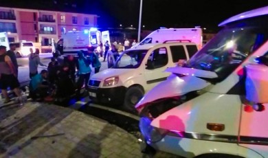 Malatya İkizce’de İki Araç Çarpıştı: 5 Yaralı