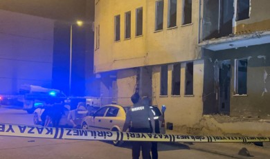 Malatya'da Bir Şahıs 5 Katlı Binadan Atlayarak İntihar Etti