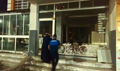 Malatya'da Böcek İhbarı Yapılan Fırın'a Denetim Yapıldı