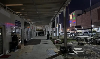 Geçici Ticaret Merkezi Karanlıkta, Esnaf Çözüm Bekliyor