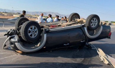 Kuzey Çevre Yolu’nda Otomobil Takla Attı: 2 Yaralı