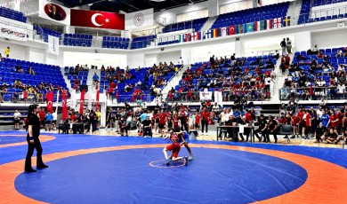 Malatya’da Bir İlk: 15 Ülke Aynı Minderde