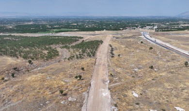 Yeşilyurt Belediyesi O Mahalleye 7 Km Yeni Yol Açıyor!