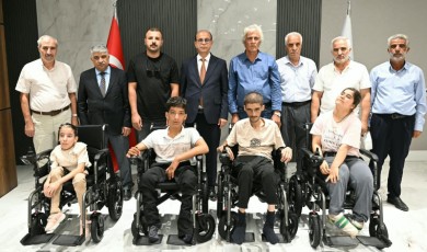 Yeşilyurt’ta Engelli Bireylere Akülü Araç Desteği