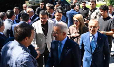 Bakan Uraloğlu Darende'de Temaslarda Bulundu