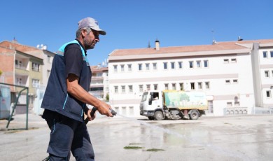 Battalgazi’de Okullara Eğitim Öncesi Temizlik