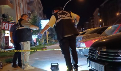 Malatya İsmetpaşa Caddesi’nde Bıçaklı Kavga: 1 Ağır Yaralı