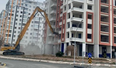 Malatya'da Deprem Enkazı'ndan 300 Milyon TL Geri Dönüşüm