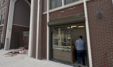 Yeni Çarşıda Duvarı Delip Kuyumcuya Girdiler
