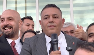 Sadıkoğlu: “Burası Siyaset Meydanı Değil”