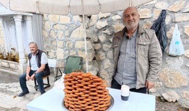 Vehbi Çeşmesi 20 Yıldır Adnan Usta’nın Ekmek Kapısı